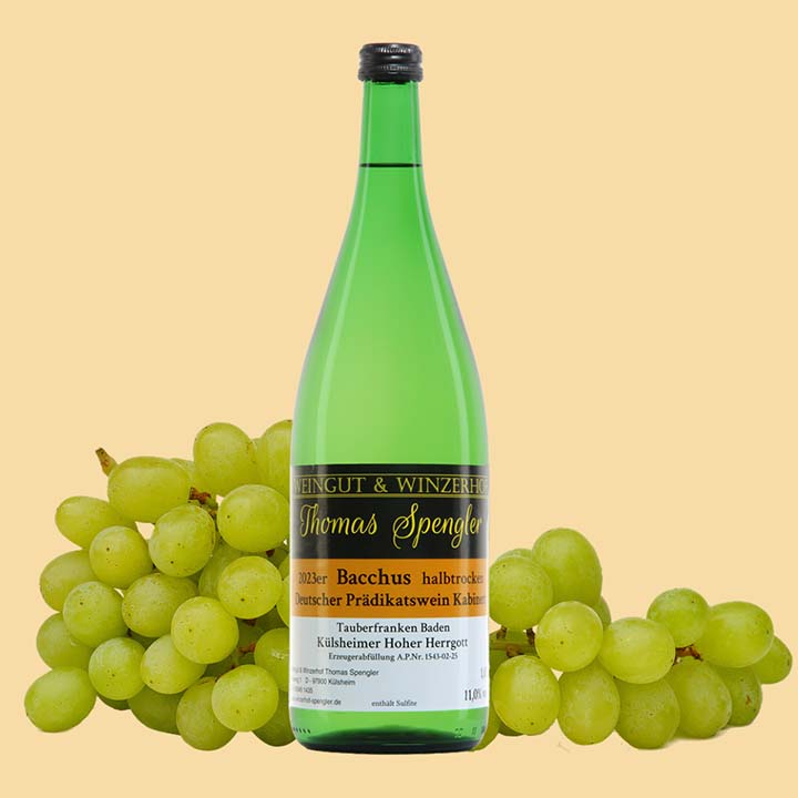 2023er Bacchus - halbtrocken - 1L Flasche mit Etikett